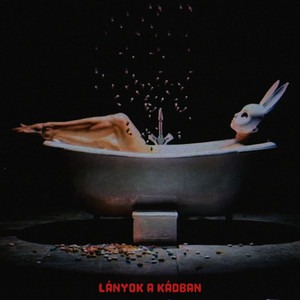 byealex, missh – lányok a kádban